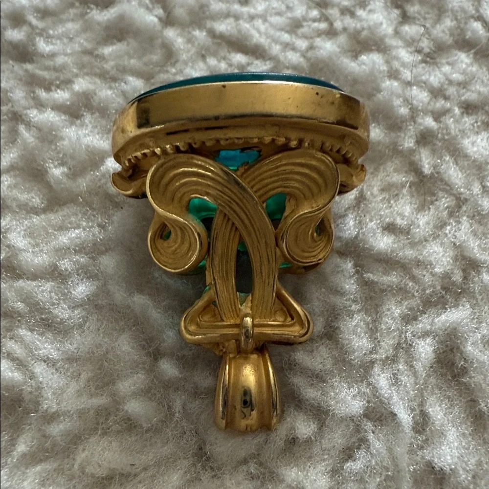 Unique Vintage Julie Vos Venetian Glass Cameo Intaglio Sea Green Stamp Pendant. - Picture 8 of 8